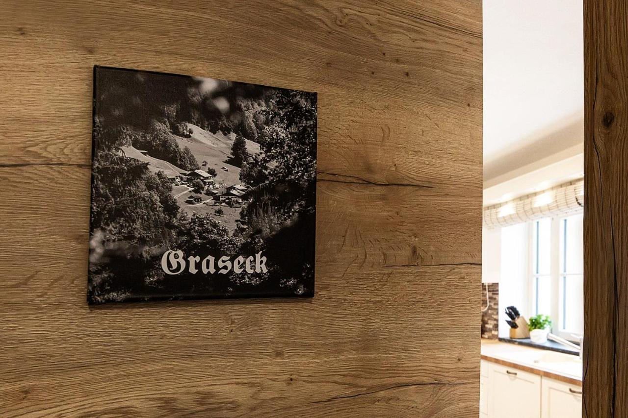 Ferienwohnung Graseck ガルミッシュ・パルテンキルヒェン エクステリア 写真